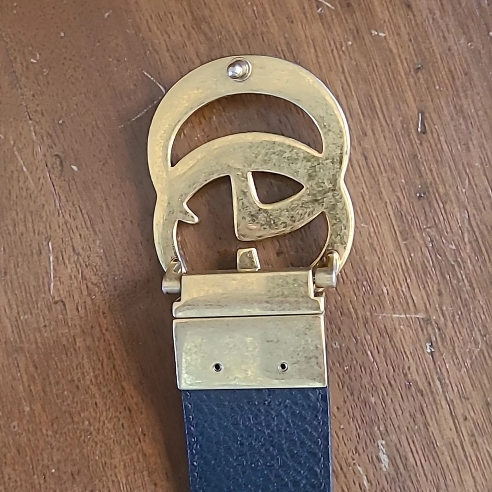 Gucci Black Belt with Gold Buckle - Picture 11 of 11